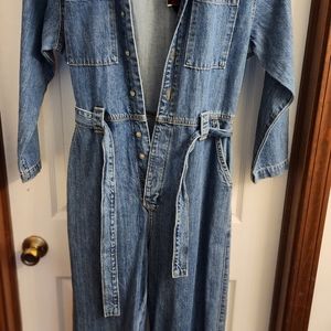 Levi Jumpsuit size M